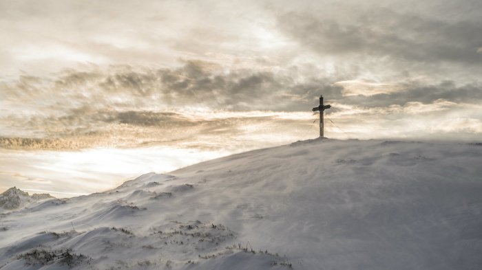 large_is-your-jesus-too-small-edq5smj1